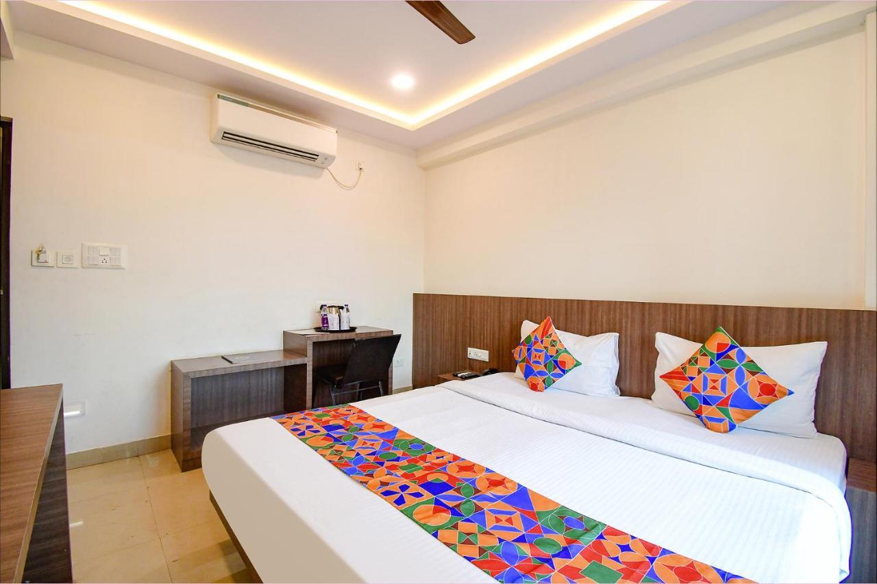 Fabhotel Kzar Select - 2Km From Park Street Calcutta Buitenkant foto