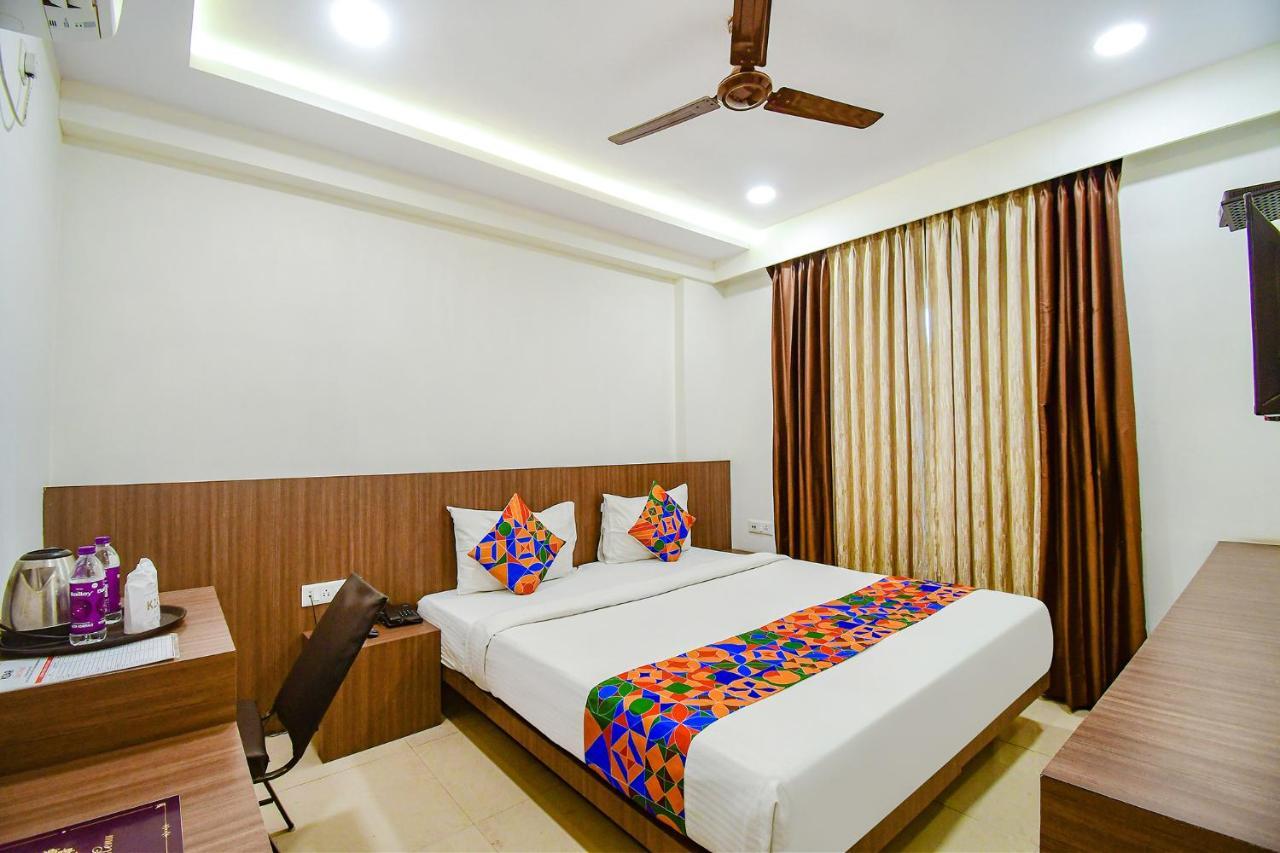 Fabhotel Kzar Select - 2Km From Park Street Calcutta Buitenkant foto