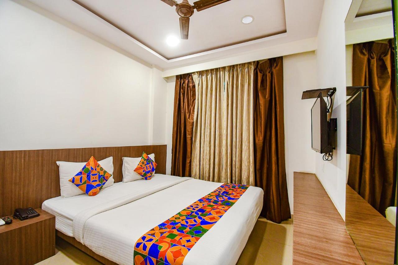 Fabhotel Kzar Select - 2Km From Park Street Calcutta Buitenkant foto